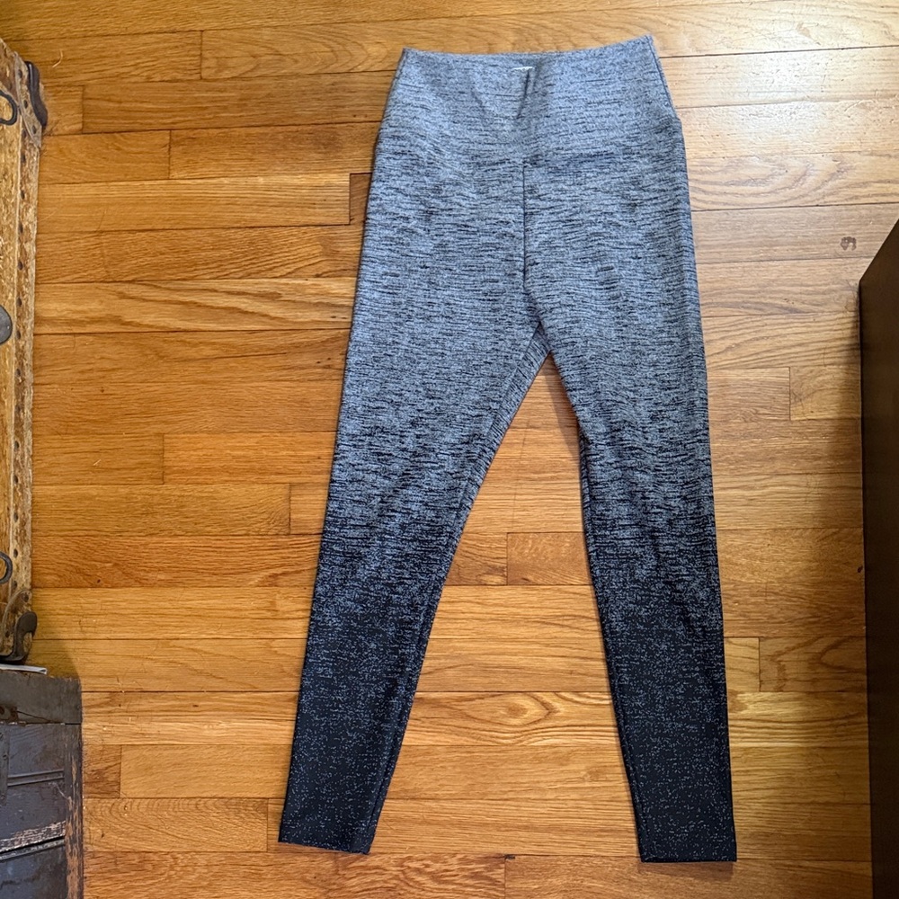 LOYDA MAY BUNDLE # 2- 6 items -Bliss High-Waisted Ombre Gray Leggings - - Picture 3 of 10